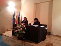 Presidenta y Secretaria en Asamblea