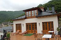 Vista de la Terraza y Fachada