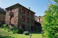 Apartamentos Rurales L`Anceo