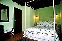 Vista interior habitaci�n matrimonio