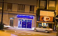Vista exterior noche MJF Asesores
