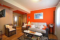 SALON LAS TRONCAS