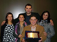 Antonio lvarez junto a Alicia, Olga, Fran y Ana